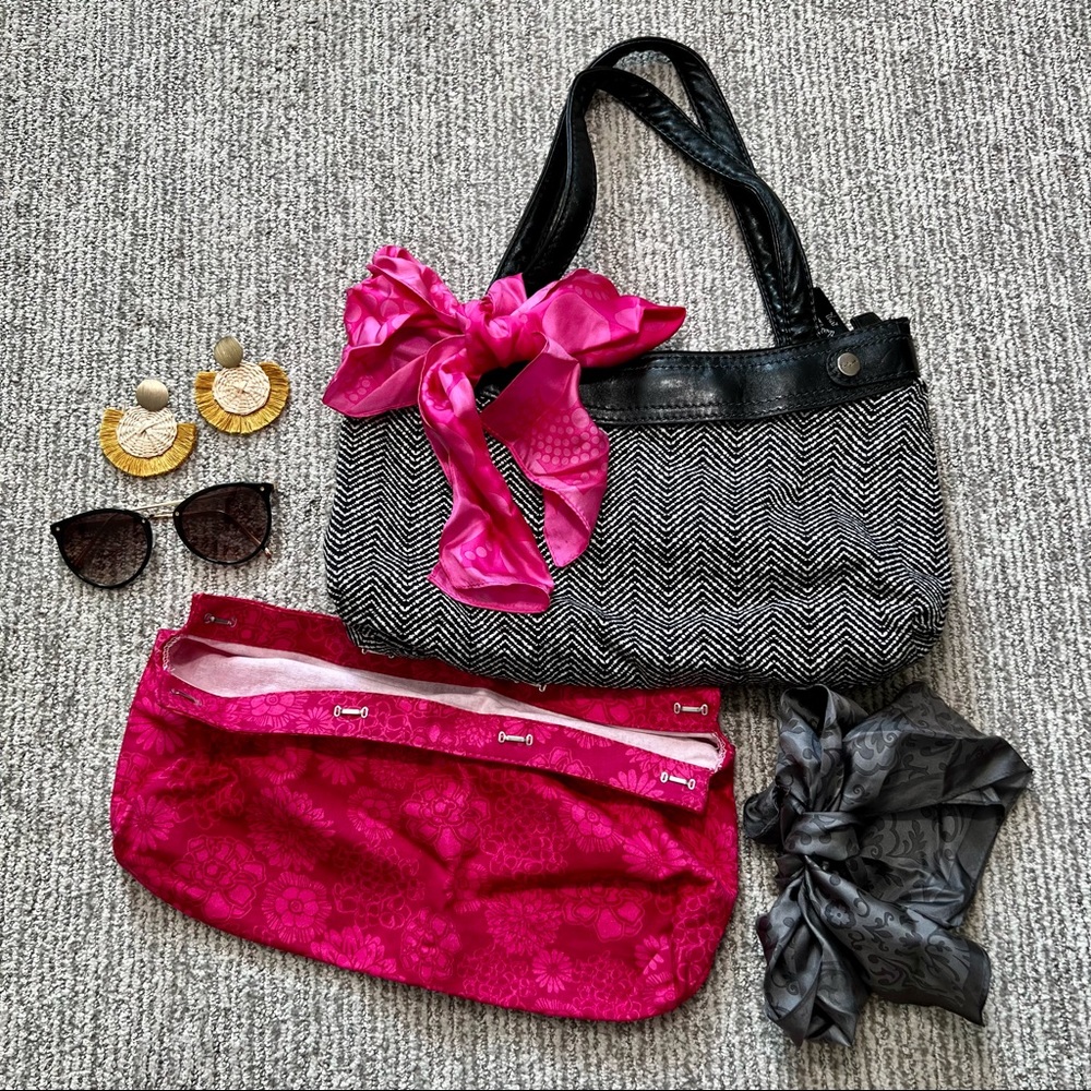 Thirty-One Interchangeable Purse and Scarves